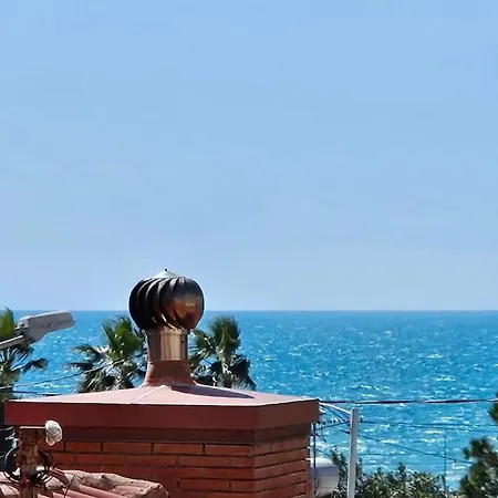 Doris Sea View *